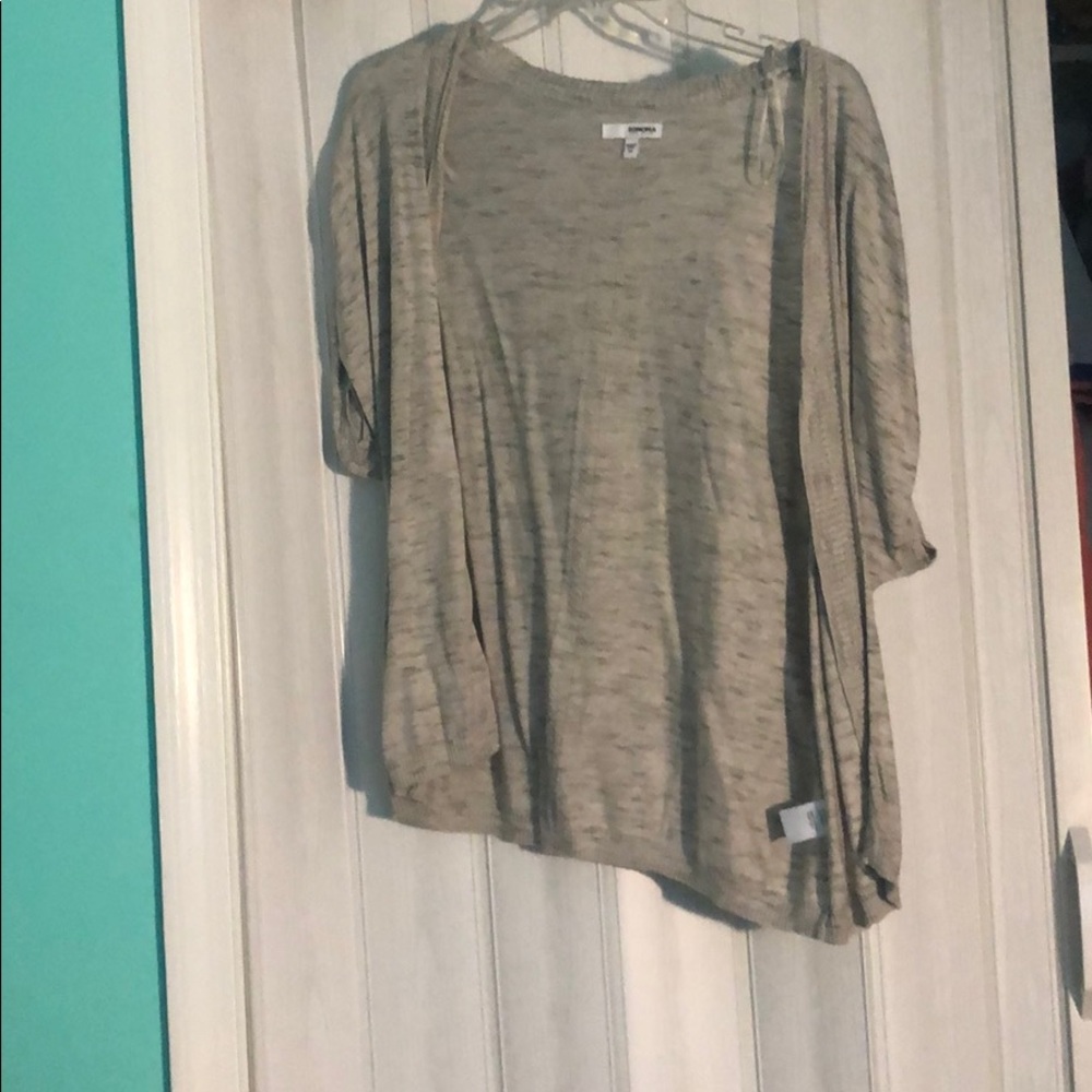 Cute Gray Sweater or Cardigan